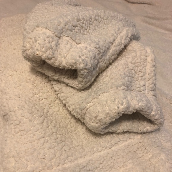 AMERICAN EAGLE OUTFITTERS Sweatshirt Women's Medium Beige Teddy Pullover Hoodie - Picture 8 of 9